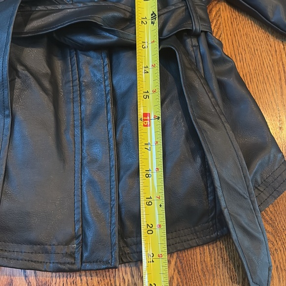 Girl’s Black Jacket Winter Size Small - Picture 11 of 14